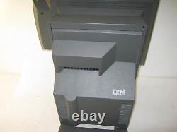 Terminal de point de vente IBM avec écran tactile